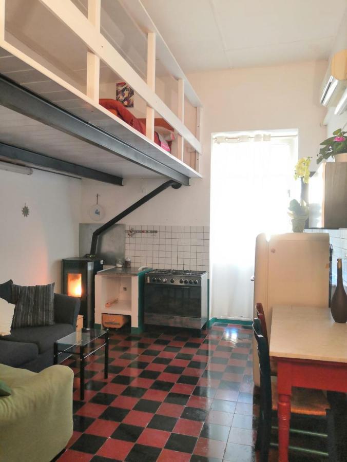 Affascinante Monolocale In Palazzo Storico, 50Mtr Da Piazza Azuni Apartman Sassari Kültér fotó